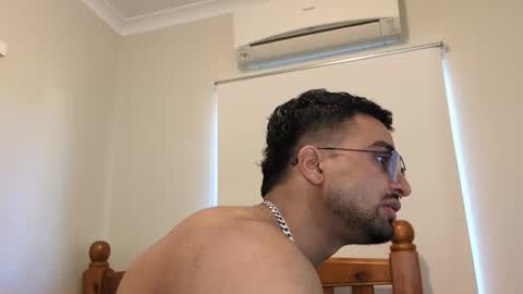 Snapshot of robin1036 chatting on 04/25/26, 02:47 robin1036 online show from 04/25/26, 02:47