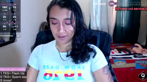 Snapshot of robin_h00t chatting on 05/21/26, 06:04 Ivanna and Robin online show from 05/21/26, 06:04
