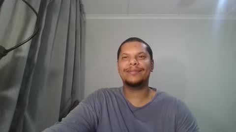 Snapshot of robinidessundercover34 chatting on 04/07/26, 01:50 robinidessundercover34 online show from 04/07/26, 01:50