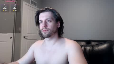 Snapshot of robknocks chatting on 01/02/25, 11:20 Rob Knocks online show from 01/02/25, 11:20