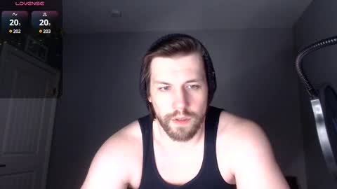 Snapshot of robknocks chatting on 01/28/25, 04:08 Rob Knocks online show from 01/28/25, 04:08