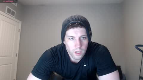 Snapshot of robknocks chatting on 02/28/25, 12:32 Rob Knocks online show from 02/28/25, 12:32