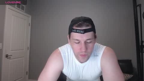 Snapshot of robknocks chatting on 09/23/25, 06:11 Rob Knocks online show from 09/23/25, 06:11