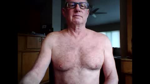 robo0000 online show from 02/19/26, 04:58