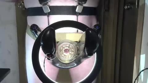 Snapshot of robodickmilker chatting on 12/23/24, 08:25 Robodickmilker online show from 12/23/24, 08:25