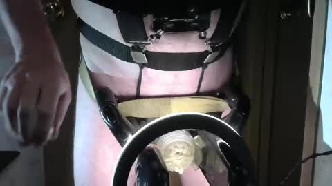 Snapshot of robodickmilker chatting on 12/30/24, 03:47 Robodickmilker online show from 12/30/24, 03:47