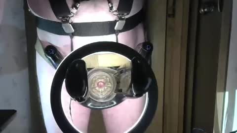 Snapshot of robodickmilker chatting on 01/01/25, 10:11 Robodickmilker online show from 01/01/25, 10:11