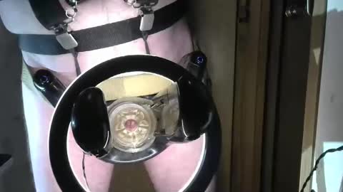 Snapshot of robodickmilker chatting on 01/18/25, 12:35 Robodickmilker online show from 01/18/25, 12:35