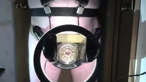 Snapshot of robodickmilker chatting on 01/27/25, 12:54 Robodickmilker online show from 01/27/25, 12:54