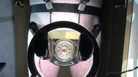 Snapshot of robodickmilker chatting on 02/19/25, 11:28 Robodickmilker online show from 02/19/25, 11:28