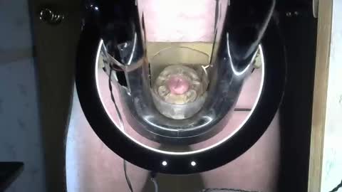 Snapshot of robodickmilker chatting on 02/26/25, 09:27 Robodickmilker online show from 02/26/25, 09:27