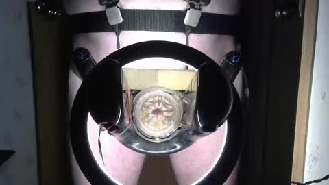 Snapshot of robodickmilker chatting on 03/06/25, 06:19 Robodickmilker online show from 03/06/25, 06:19