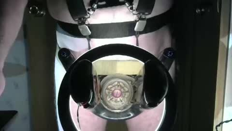 Snapshot of robodickmilker chatting on 03/10/25, 01:45 Robodickmilker online show from 03/10/25, 01:45