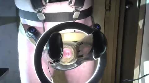 Snapshot of robodickmilker chatting on 10/18/25, 02:58 Robodickmilker online show from 10/18/25, 02:58