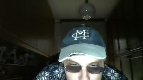 Snapshot of roby360 chatting on 02/18/25, 01:00 robertino online show from 02/18/25, 01:00