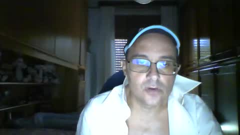 Snapshot of roby360 chatting on 10/05/25, 11:30 robertino online show from 10/05/25, 11:30