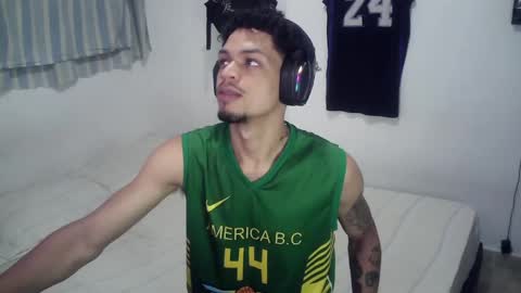 Rocco online show from 11/07/25, 02:28