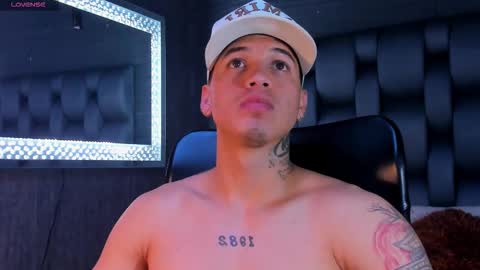 rocco_santos online show from 11/27/25, 01:29