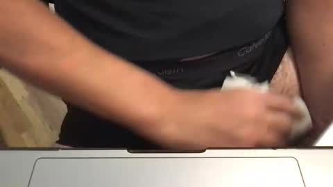 Rocco online show from 09/17/25, 08:21