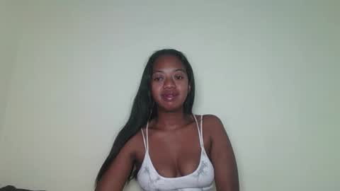 Snapshot of rochellinah chatting on 04/27/26, 10:13 rochellinah online show from 04/27/26, 10:13