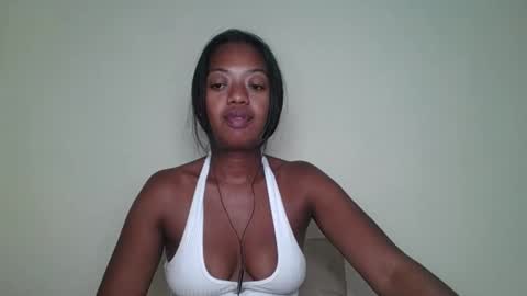Snapshot of rochellinah chatting on 05/01/26, 11:37 rochellinah online show from 05/01/26, 11:37