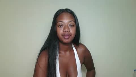 Snapshot of rochellinah chatting on 05/02/26, 12:15 rochellinah online show from 05/02/26, 12:15