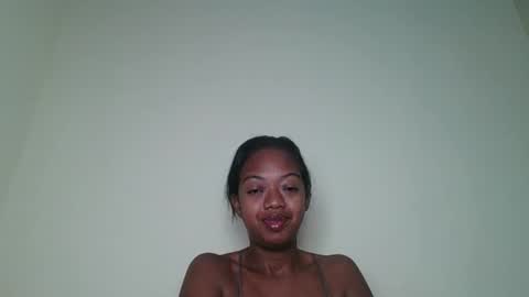 Snapshot of rochellinah chatting on 05/04/26, 01:45 rochellinah online show from 05/04/26, 01:45
