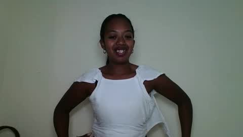 Snapshot of rochellinah chatting on 05/09/26, 11:04 rochellinah online show from 05/09/26, 11:04