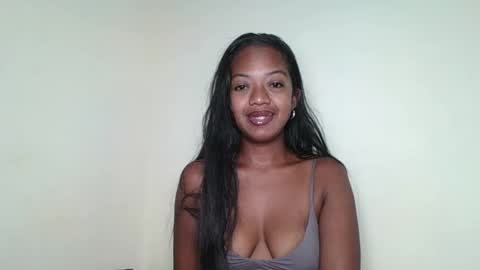 Snapshot of rochellinah chatting on 05/14/26, 12:23 rochellinah online show from 05/14/26, 12:23