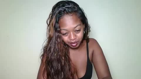 rochellinah online show from 06/05/26, 01:50