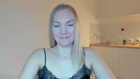 rock__baby online show from 11/30/25, 09:52