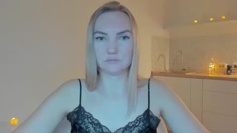 rock__baby online show from 12/21/25, 07:32