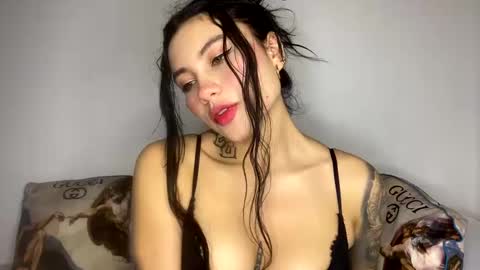 Samantha Estephania  online show from 01/30/25, 01:33