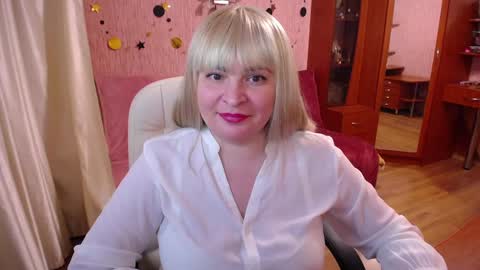 Snapshot of rocknlinxx chatting on 02/24/25, 11:30 Rocknlinxx online show from 02/24/25, 11:30