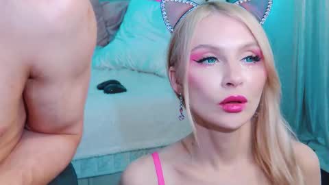 Lina and Den online show from 09/29/25, 09:14