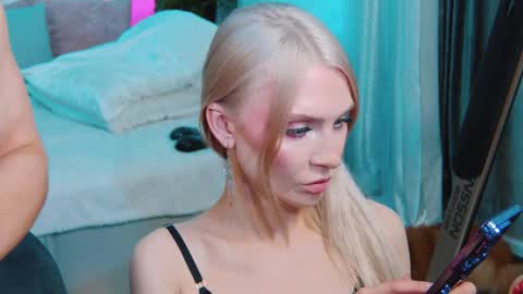 Lina and Den online show from 10/12/25, 09:30