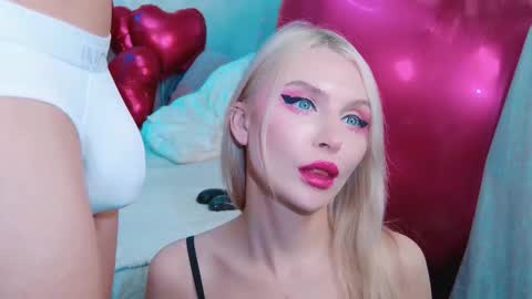 Lina and Den online show from 02/16/26, 06:20