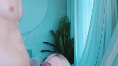 Lina and Den online show from 04/15/26, 08:21