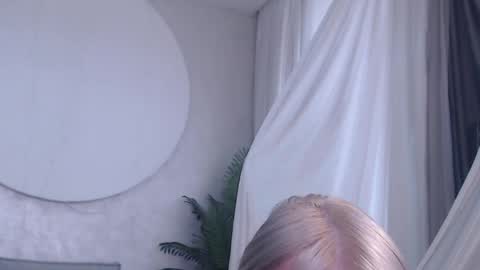 Lina and Den online show from 05/17/26, 06:22