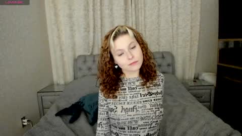 Snapshot of rocky_foxy chatting on 02/02/25, 10:39 Rockel online show from 02/02/25, 10:39