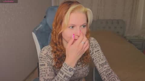 Snapshot of rocky_foxy chatting on 09/13/25, 01:55 Rockel online show from 09/13/25, 01:55