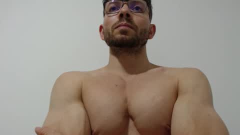 rocky muscle online show from 03/25/26, 03:01