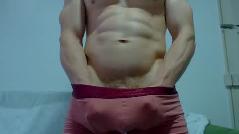 Snapshot of rocky_muscle chatting on 06/19/26, 09:18 rocky muscle online show from 06/19/26, 09:18