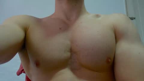 Snapshot of rocky_muscle chatting on 07/21/26, 05:15 rocky muscle online show from 07/21/26, 05:15