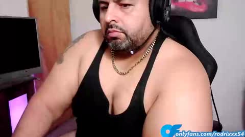 rodrixxx54 online show from 02/19/25, 08:20