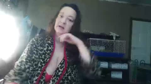 Snapshot of roisierios chatting on 01/25/25, 12:26 Rosie Rios online show from 01/25/25, 12:26