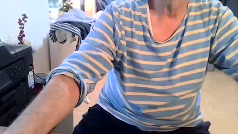 rolandloser1000 online show from 12/19/24, 08:23