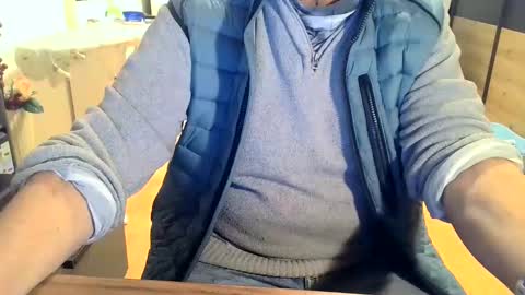 rolandloser1000 online show from 01/19/25, 04:25