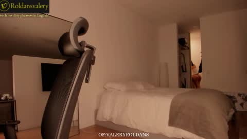 Valery Roldans online show from 03/04/26, 01:22