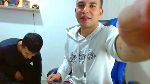 rolos_hot32 online show from 09/25/25, 01:20